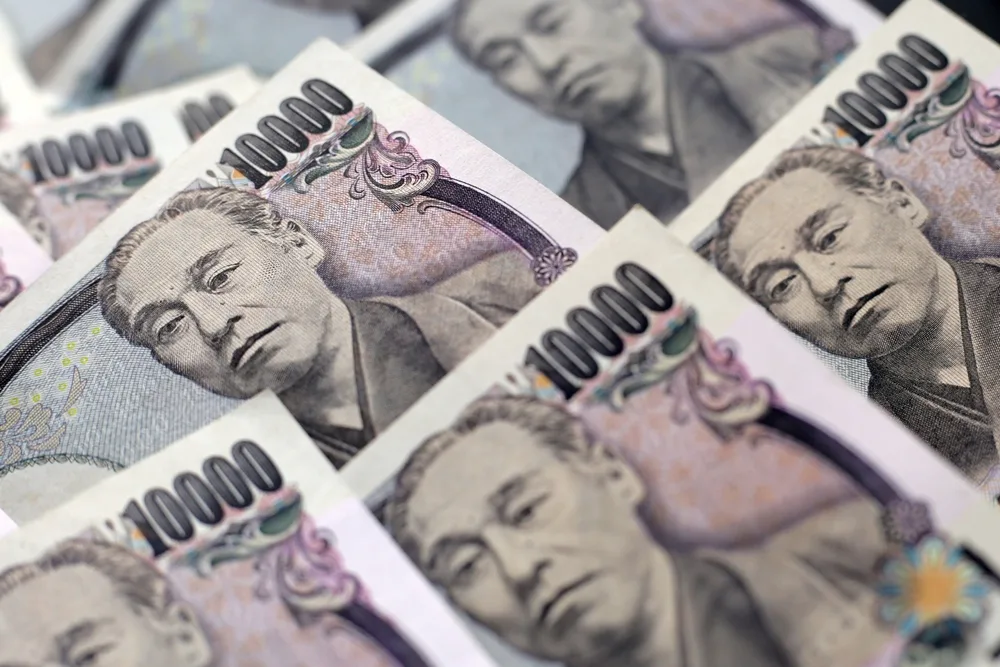 Yen at a Crossroads: BoJ Normalisation and Carry Trade Risks