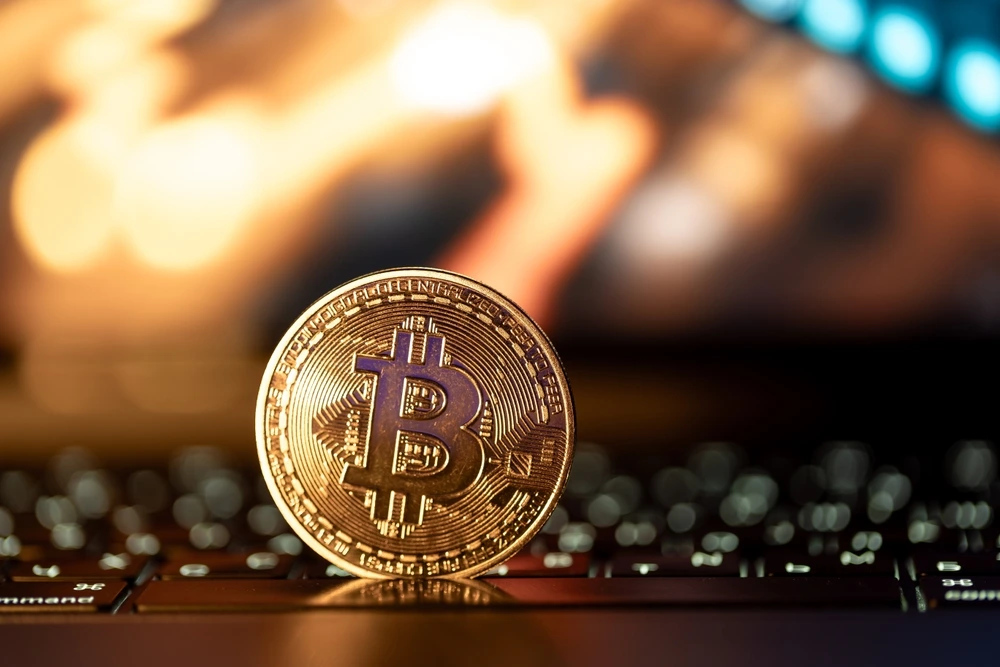 البيتكوين يتجاوز 125,000 دولار: هل سيحافظ الثيران على السيطرة؟