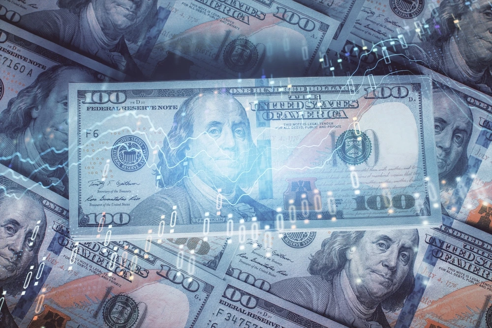 هل نحن في بداية دورة هبوطية هيكلية للدولار؟